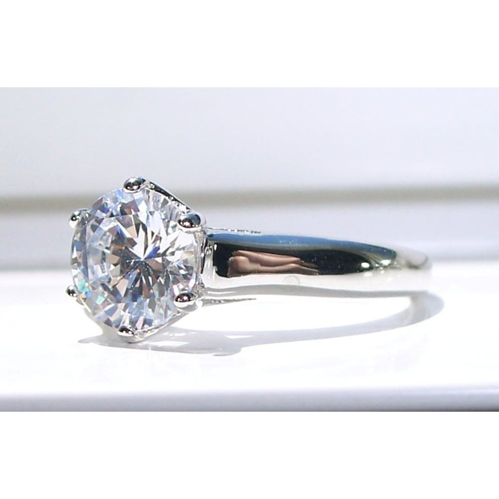 Women's Simple Solitaire Ring Cubic Zirconia 925 Sterling Silver High Polished - Picture 3 of 16